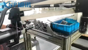 鋁合金型材攻牙尺寸大小與什么有關?